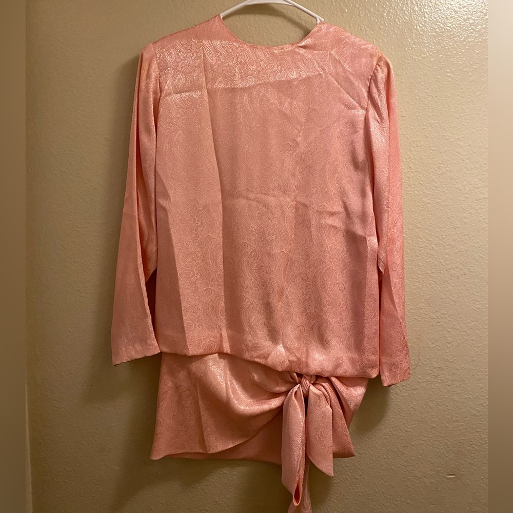 B12-Vintage 2pcs Elegant Pink Blouse and skirt with Tie Detail size 10